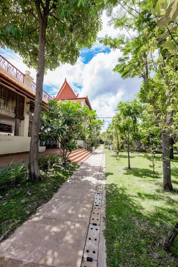 Savada Angkor Boutique Hotel Сием Реап Екстериор снимка